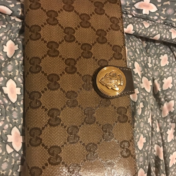 Gucci wallet 100% authentic - Picture 1 of 6